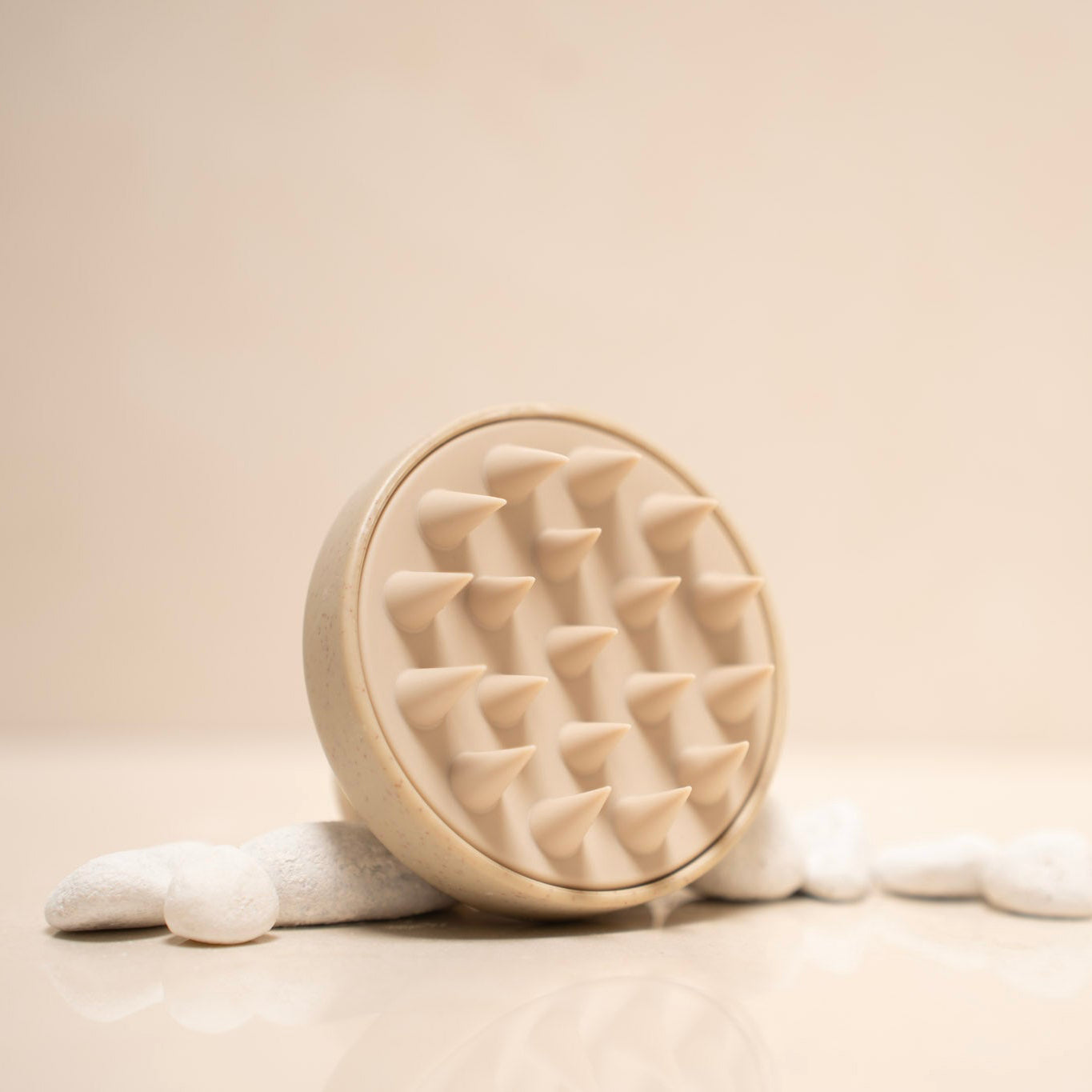 Nutral Beauty Scalp Massager Brush boosts circulation, promotes hair growth and provides a relaxing scalp massage for all hair types